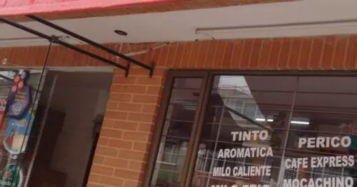 CIGARRERIA & CAFETERIA DONDE LA NEGRA BOGOTÁ CIGARRERIA & CAFETERIA DONDE LA NEGRA BOGOTÁ